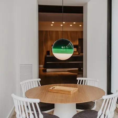 Petit Luxe St. Pere Apartment *