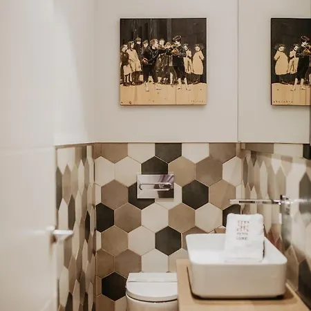 Petit Luxe St. Pere Apartment *