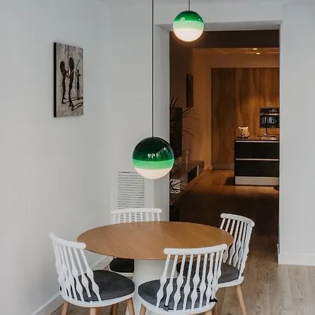 Petit Luxe St. Pere Apartment